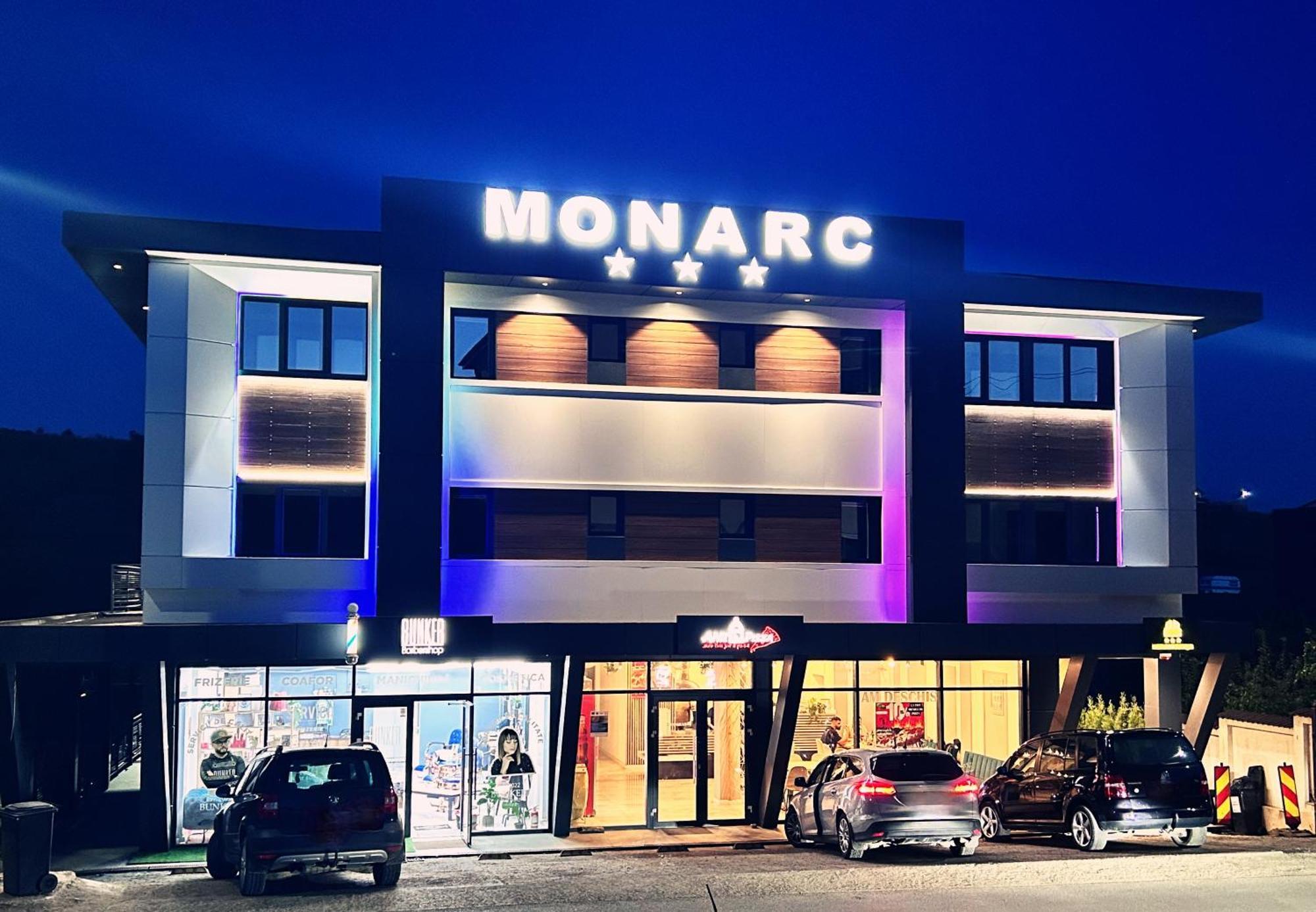 Monarc Boutique Aparthotel - Self Check-In Visan Exteriér fotografie
