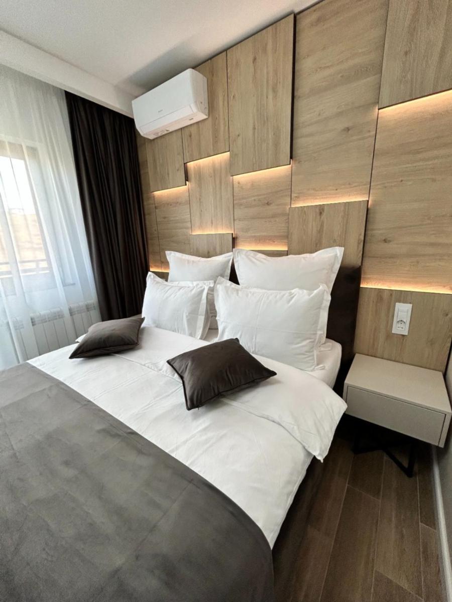 Monarc Boutique Aparthotel - Self Check-In Visan Exteriér fotografie