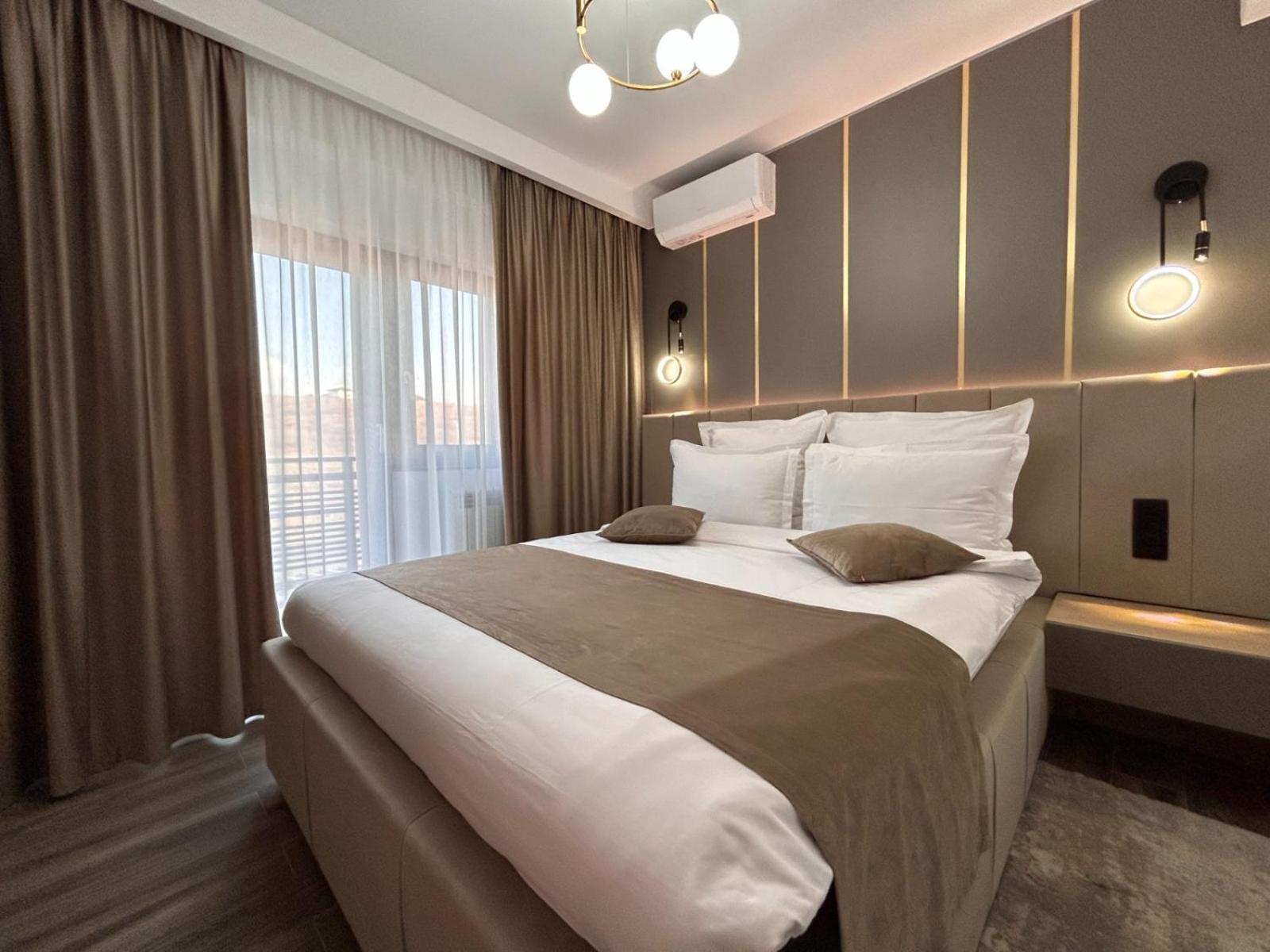 Monarc Boutique Aparthotel - Self Check-In Visan Exteriér fotografie
